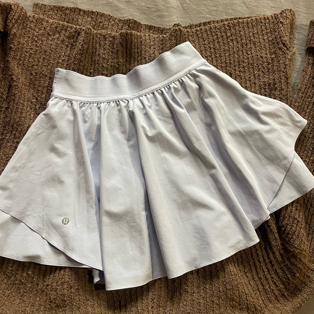 Periwinkle court rival skirt size 4 lululemon athletica